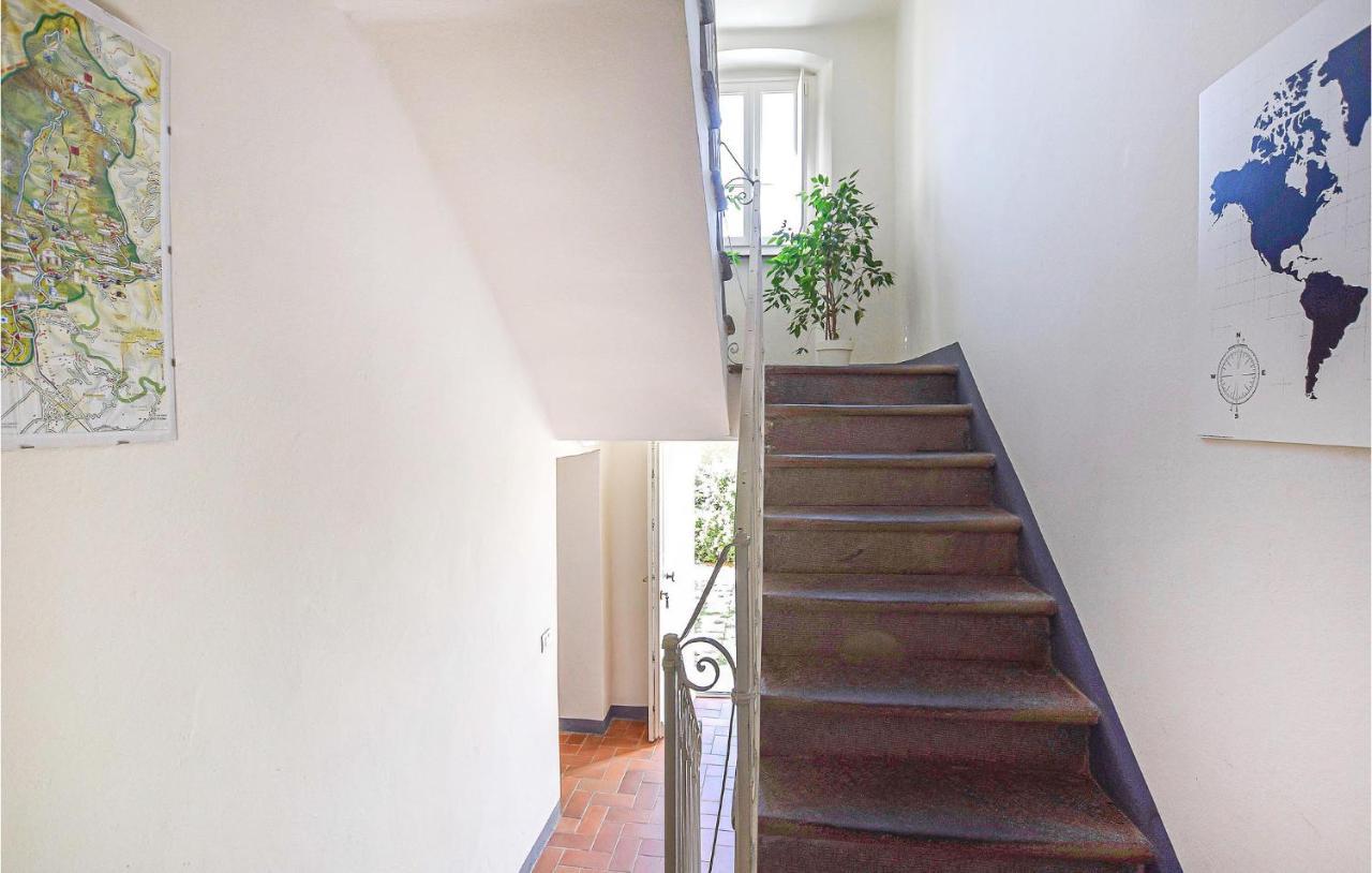 5 Bedroom Amazing Home In Fabbiano Fabbiano  Екстериор снимка