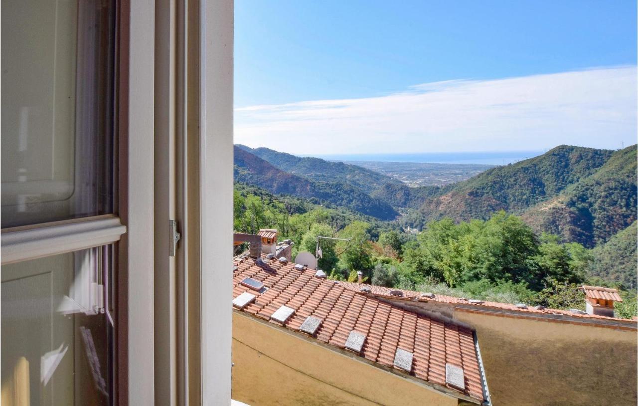 5 Bedroom Amazing Home In Fabbiano Fabbiano  Екстериор снимка